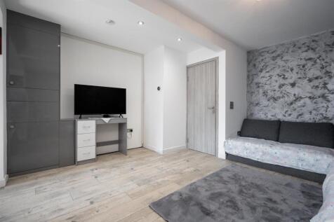 Open Plan Kitchen/Living Room