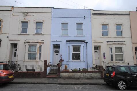 Available 3 August 2026 A first floor maisonette located on a popular street in vibrant Lower Totterdown. The property is accessed via it's own private front door into the hallway with a sitting room