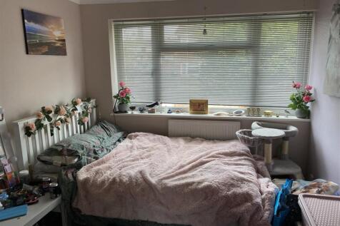 Bedroom.jpg