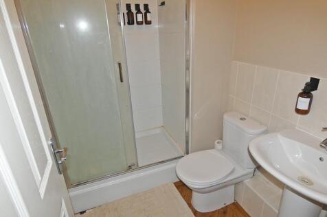 2294ensuite.jpg