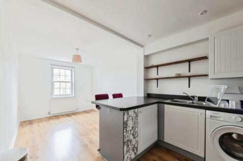 Kitchen/Reception