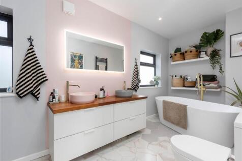 3 Harborough Road, Clipston