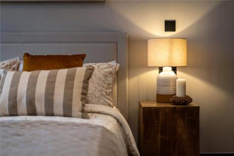 2 bed, 3 bath Penthouse in Manchester - Photo 18