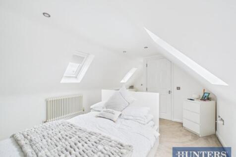 Bedroom 5/Dressing room