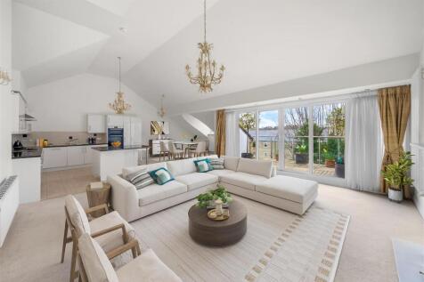 Living Room (Staged)