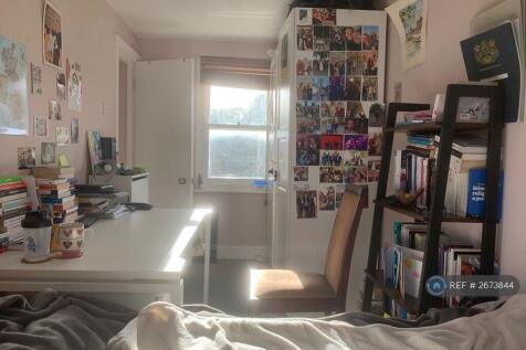 2nd Double Bedroom, Dbl Bed, Large Wardroom, Desk