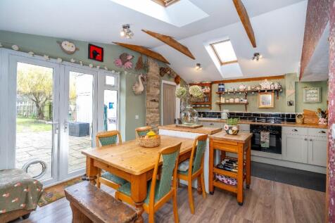 Kitchen Day Room