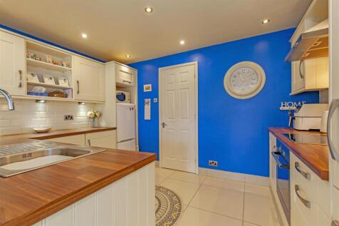 Superb Integrated Kitchen