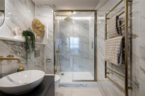 2 bed, 3 bath Penthouse in Manchester - Photo 27
