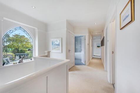 First Floor Landing 2