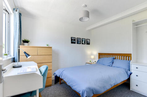 1 Bedroom House in BN1 7JB