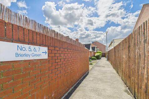 Walkway to Property