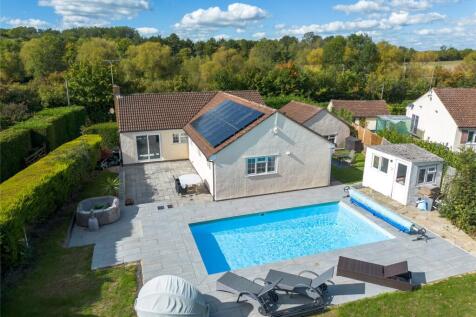 Pool & Terrace