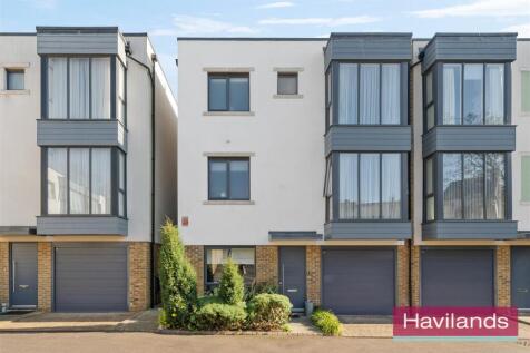 Wellston Crescent-22.jpg