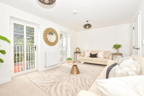 Lounge Show Home