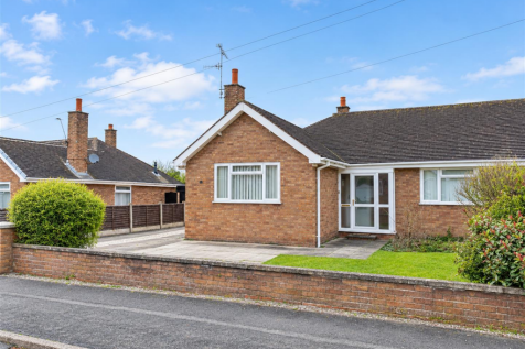 2 Bedroom Semi-Detached in LL11 2UY