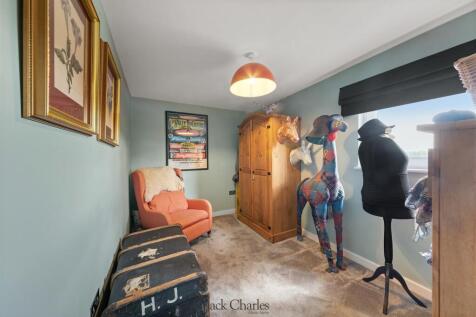 Curtis Stables 9.jpg