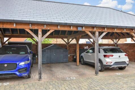 Driveway/Parking