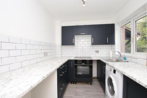 Kitchen.JPG