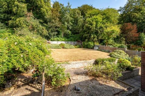 15 Beechwood Drive-04.jpg