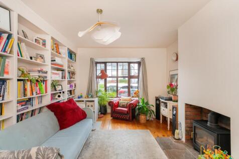 8C5RBH - Living Room D.jpg