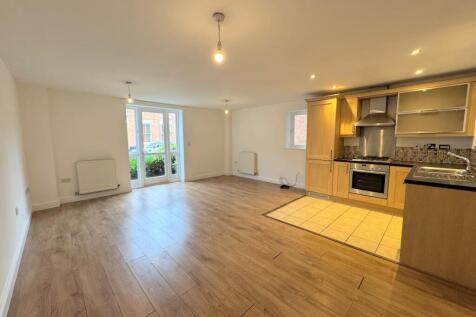 OPEN PLAN LIVING DINING KITCHEN