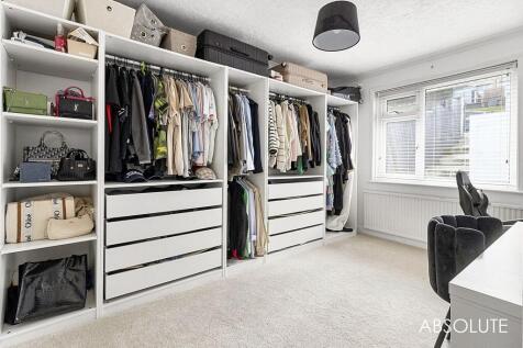 Double bedroom 2