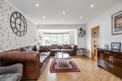 78 Ferndown Road_9.jpg