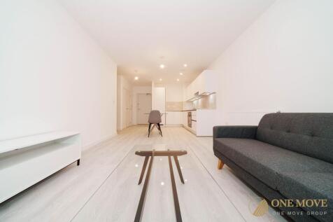 5 Minute Walk from East Acton Underground Station | 10-Min Drive from Westfield Shopping Centre | Landscaped Communal Gardens | Large Private Balcony | 1B1B