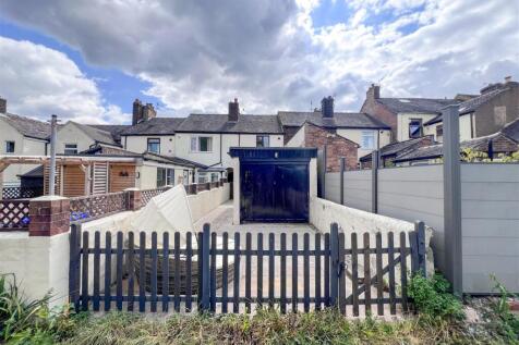 Rear Courtyard