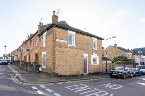 Browns Road, E17