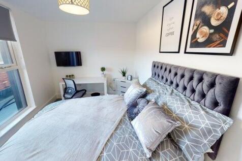 claude-street-ng7-2lg-1054820