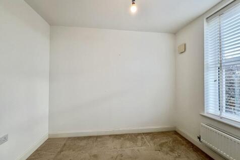 Bedroom 4 - Home Office.jpg