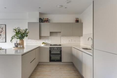 Railway Street-15.jpg