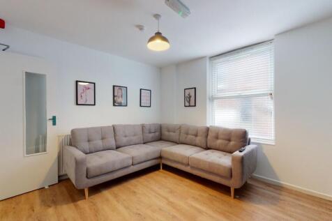 5 Bedroom Flat in L15 8HS