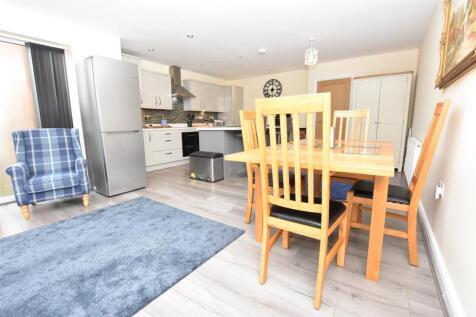 OPEN PLAN  KITCHEN DINING ROOM