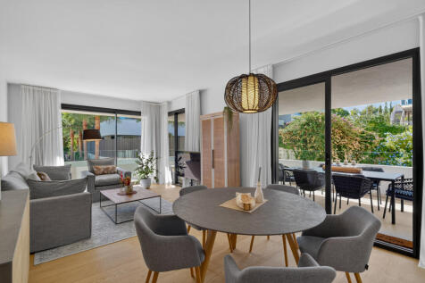 Living and dining area