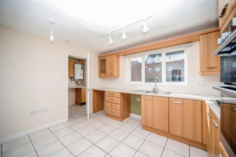 57 Croyland Drive (7