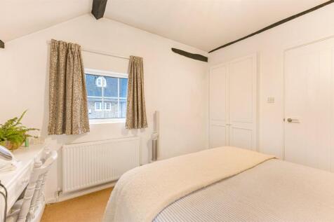 Master Bedroom To Fr