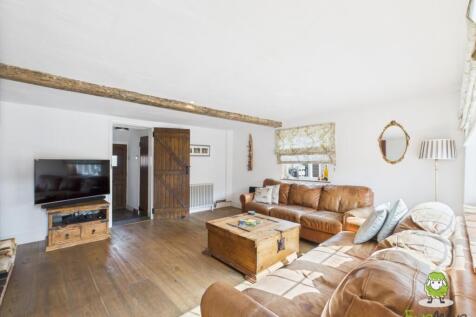 EweMove Basingstoke Estate Agents 17 Vyne Road