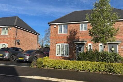 BE Property Services are delighted to offer for rent this beautiful presented 3 bedroom semi detached property located in a quiet private location, located off Greensbridge Lane in Halewood.