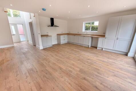 Open Plan Kitchen/ Dining Room