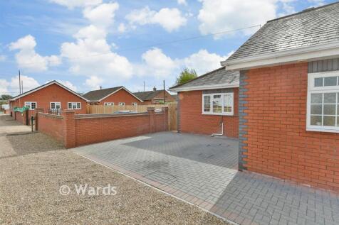 Driveway/Parking