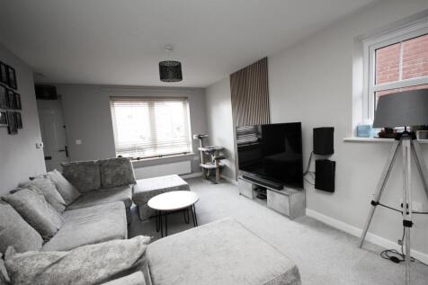 lounge 1.JPG