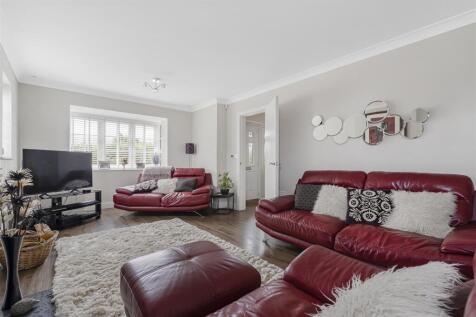 Sitting Room Photo 2