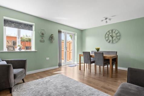 Lounge Dining Room