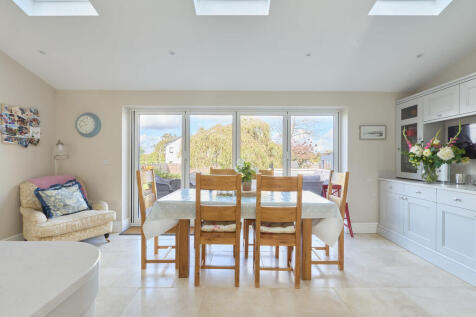 220 The Street 09...