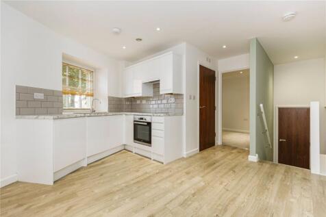 A modern first floor, one-bedroom apartment, in the heart of Bristol's vibrant Old Market district. Offered unfurnished with white goods included, the property provides a fantastic opportunity for pro