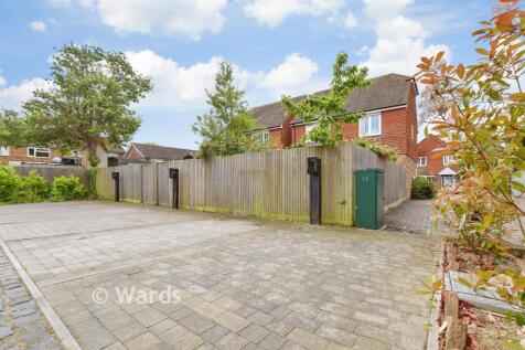 Driveway/Parking