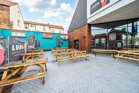 Lrg_1340564-5-68b1c5cb3a6b9